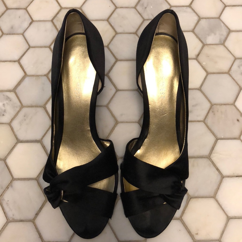 Nine West satin pumps